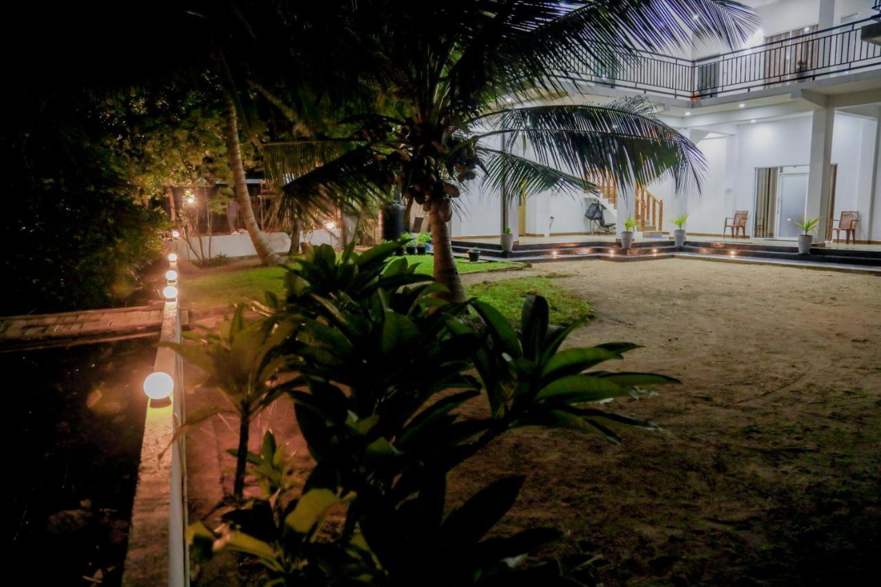 Araliya Lagoon Park Resort Негомбо Экстерьер фото