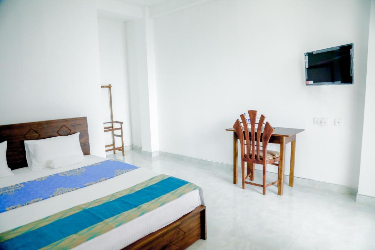 Araliya Lagoon Park Resort Негомбо Экстерьер фото