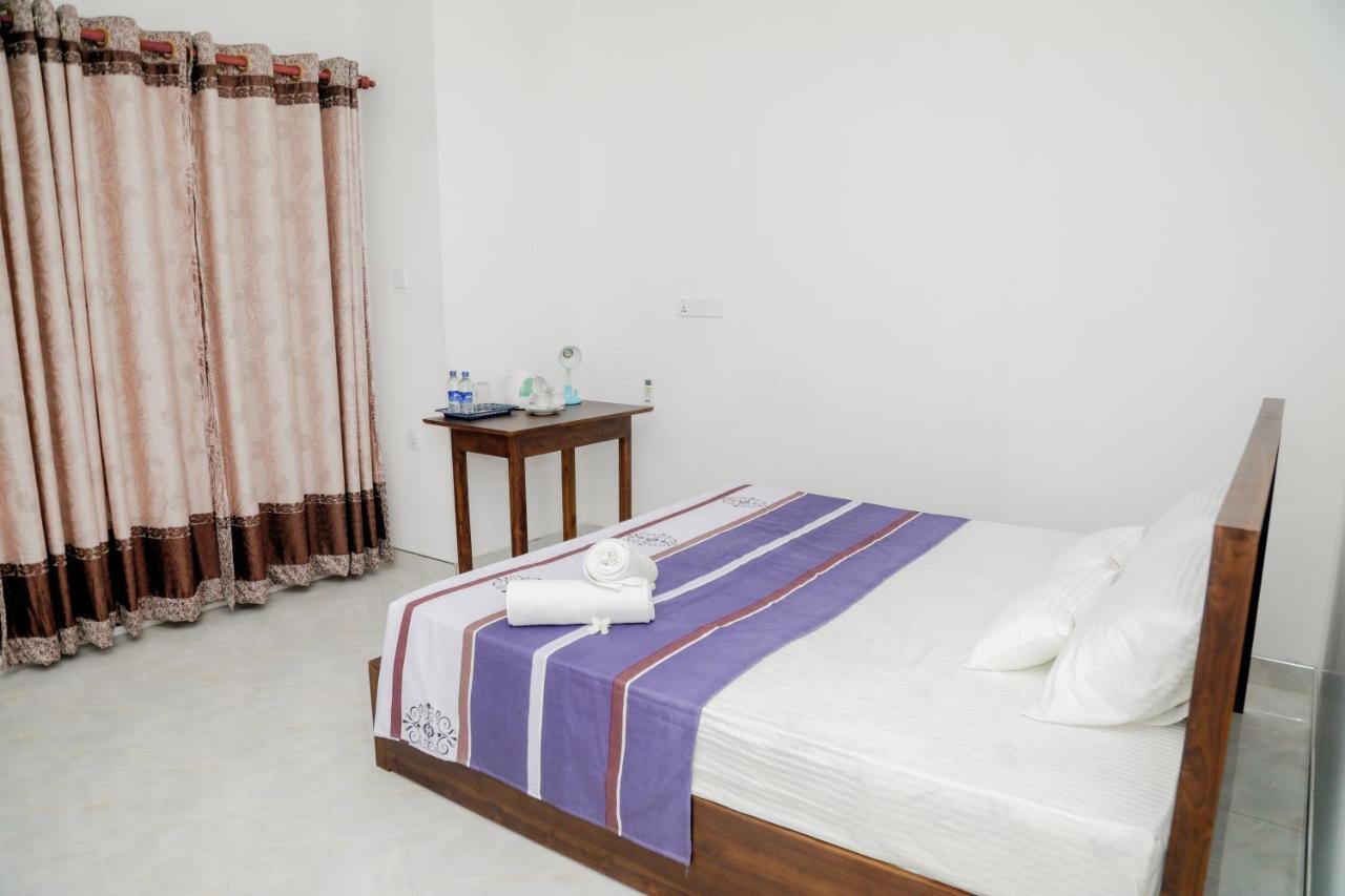 Araliya Lagoon Park Resort Негомбо Экстерьер фото