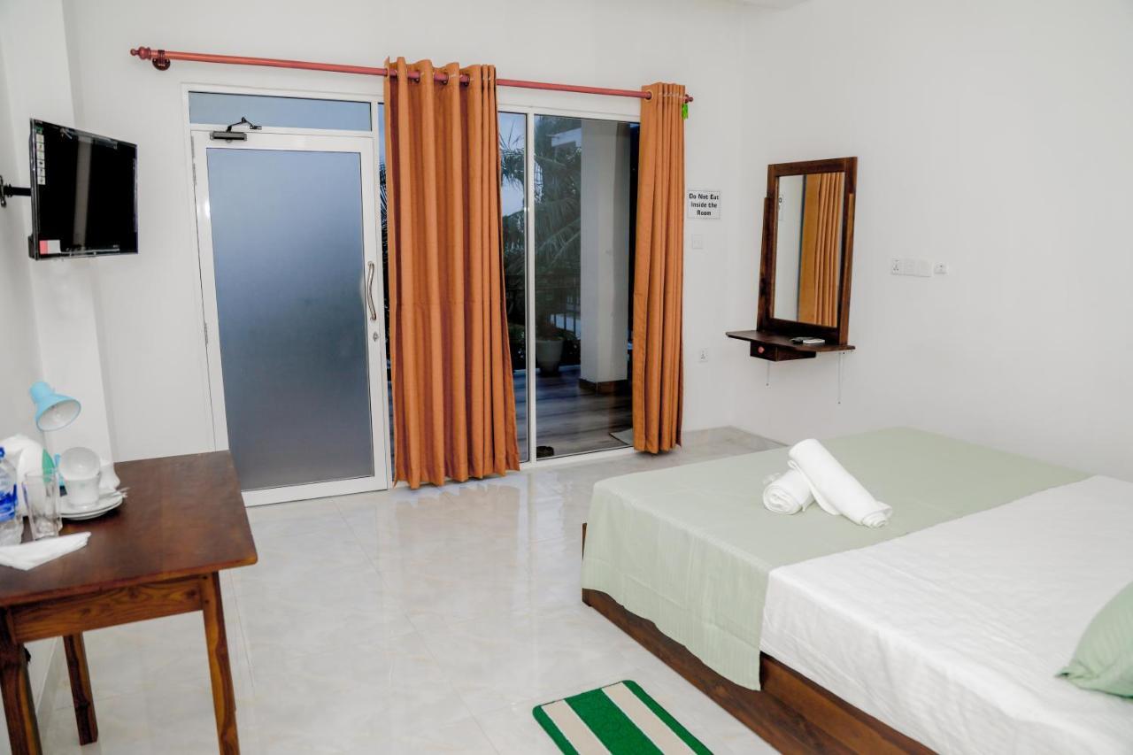 Araliya Lagoon Park Resort Негомбо Экстерьер фото